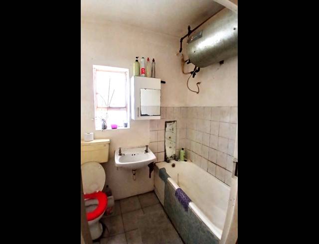 2 BEDROOM DUPLEX FOR SALE IN SIDWELL